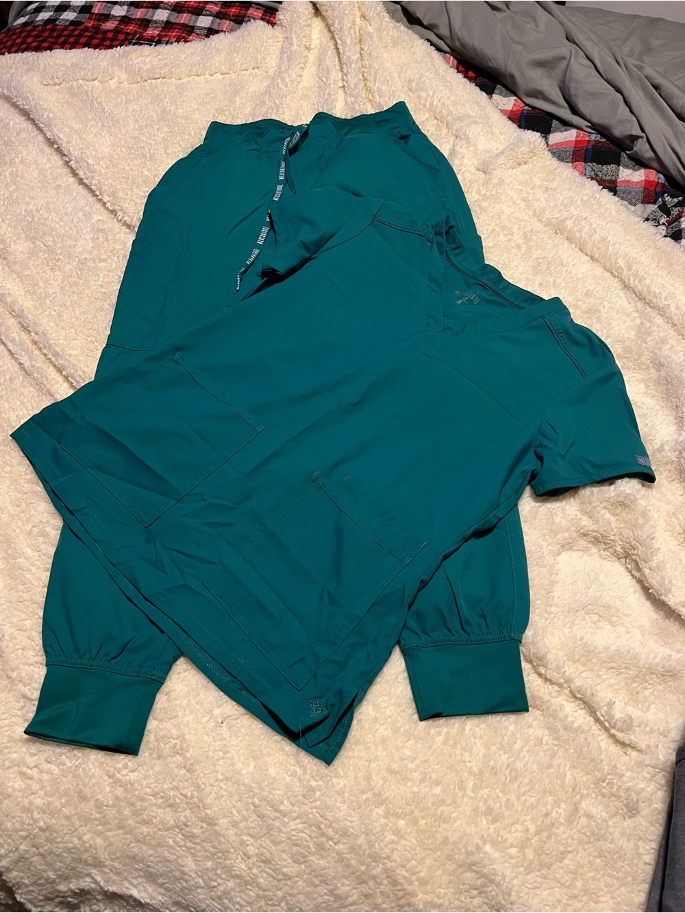 Med Couture Teal Women's Scrub Top and Jogger Set